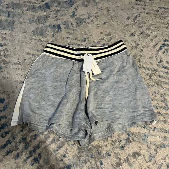 Comune sweat shorts new with tag XS - Picture 2 of 5